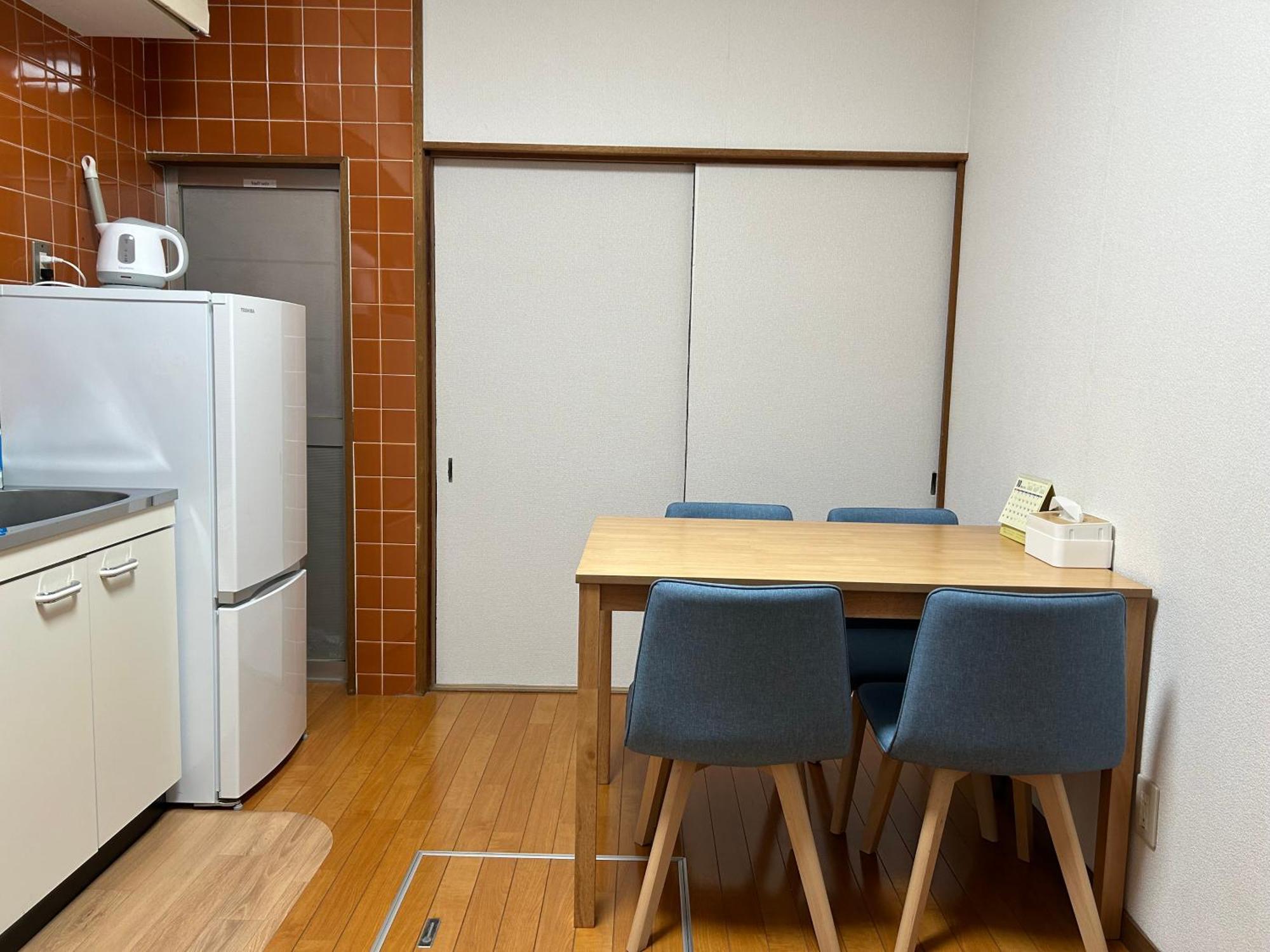 Hotel Kix House Waraku III 和楽三号館 Izumisano Exterior foto