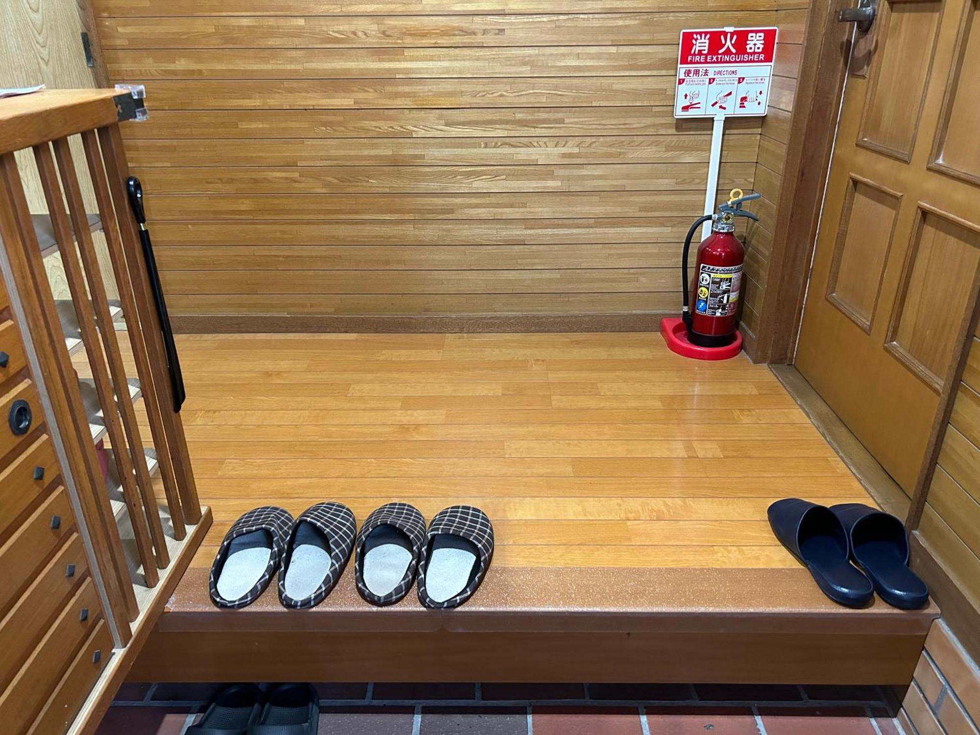 Hotel Kix House Waraku III 和楽三号館 Izumisano Exterior foto